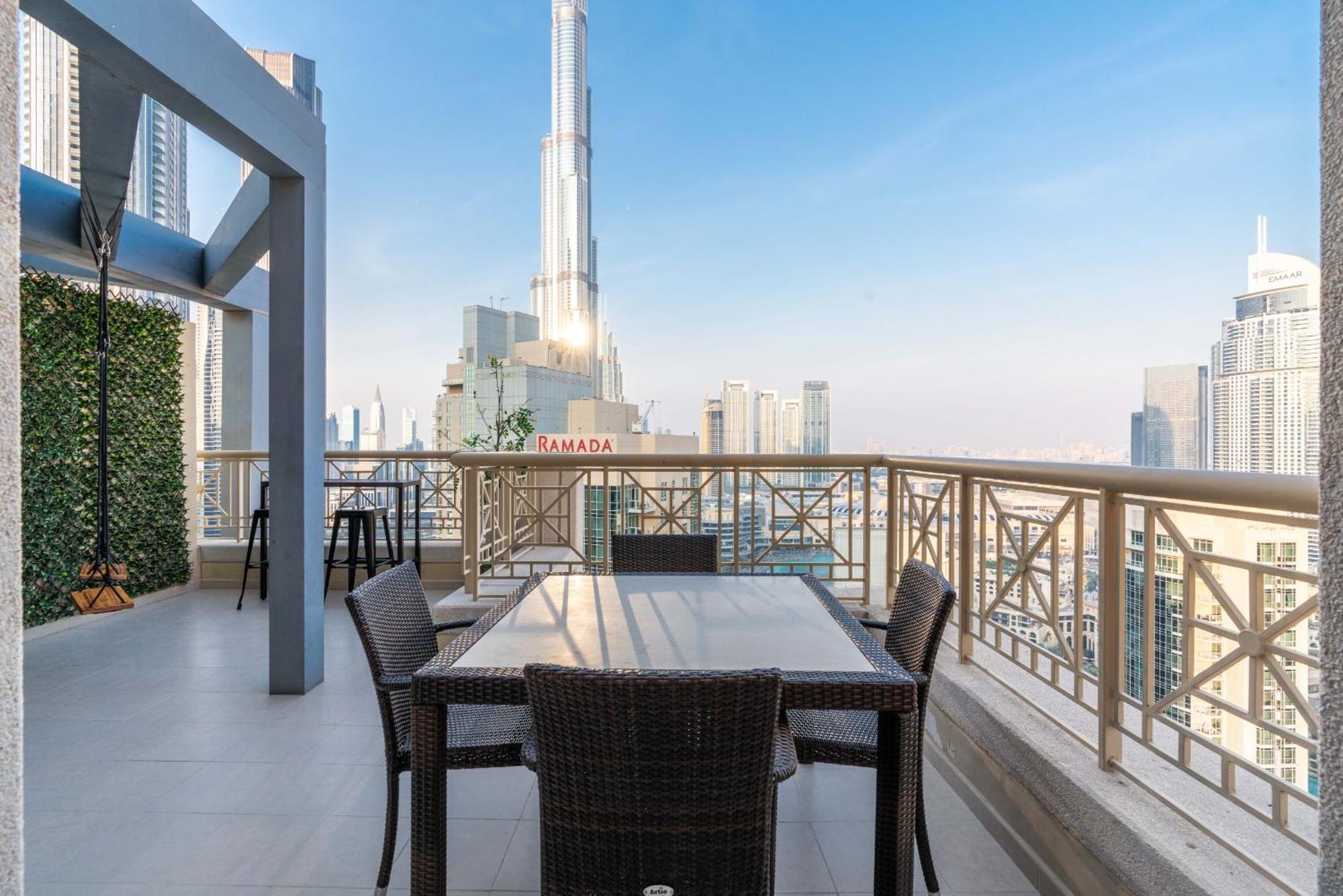 Luxury 2Br Downtown Apt With Burj Khalifa Views Dubai Dış mekan fotoğraf