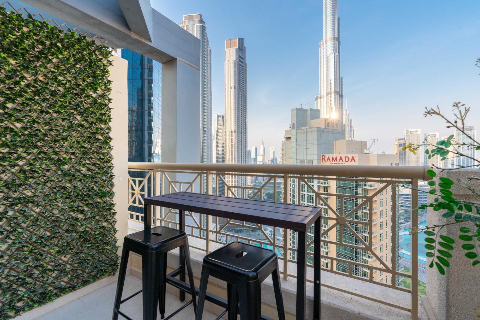 Luxury 2Br Downtown Apt With Burj Khalifa Views Dubai Dış mekan fotoğraf