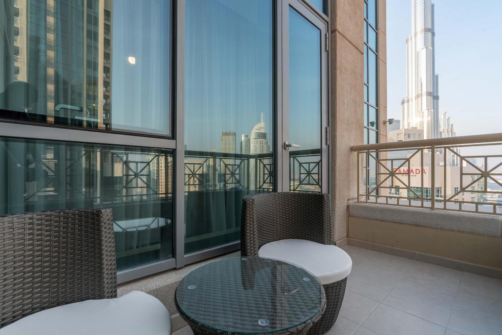 Luxury 2Br Downtown Apt With Burj Khalifa Views Dubai Dış mekan fotoğraf